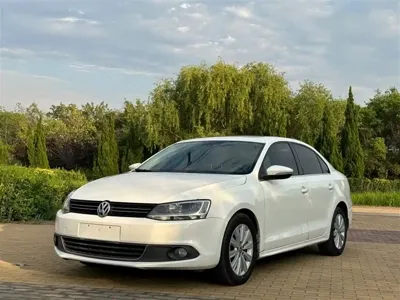 Volkswagen Sagitar · 2014 год