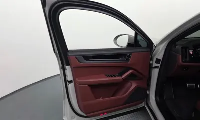 Porsche Cayenne 2025, 18436 км, за 192990000 KRW - фото 24