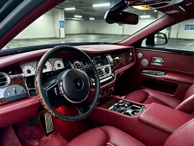 Rolls-Royce Ghost 2018, 110000 км, за 1698000 CNY - фото 9