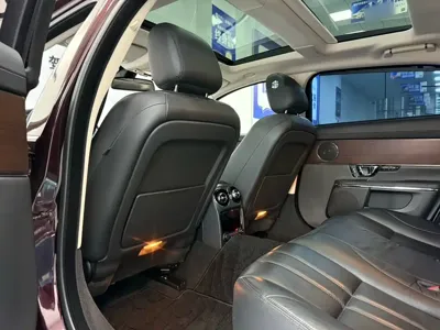 Jaguar XJ 2017, 79100 км, за 136300 CNY - фото 18