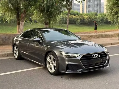 Audi A7 2021, 64000 км, за 219800 CNY