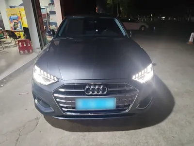 Audi A4L 2020, 76900 км, за 129800.12 CNY