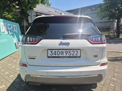 Jeep Cherokee 2019, 67000 км, за 15800000 KRW