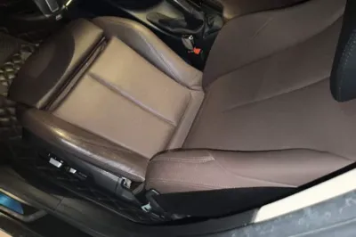 BMW 3 Series 2018, 72600 км, за 83408.53 CNY - фото 9