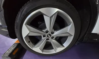 Audi Q4 e-tron 2025, 33237 км, за 47000000 KRW - фото 9