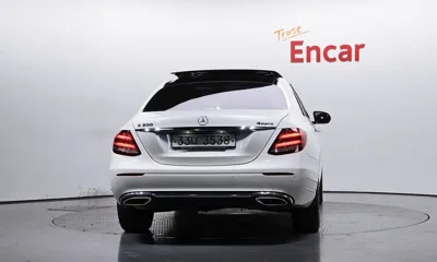 Mercedes-Benz E-Class 2017, 54340 км, за 28900000 KRW
