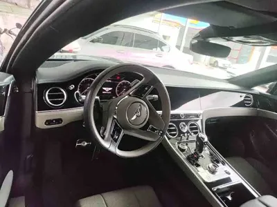 Bentley Continental 2020, 38000 км, за 1688000 CNY - фото 8
