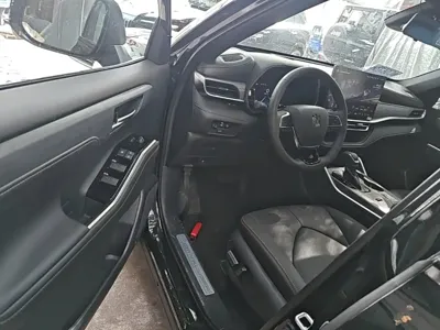 Toyota Crown Kluger 2026, 100 км, за 261800 CNY - фото 16
