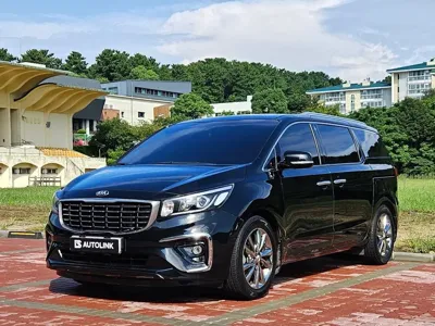 Kia Canival · 2019 год