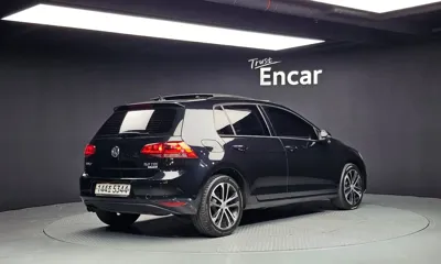 Volkswagen Golf 2015, 181503 км, за 9690000 KRW