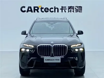 BMW X7 2023, 56000 км, за 588800 CNY