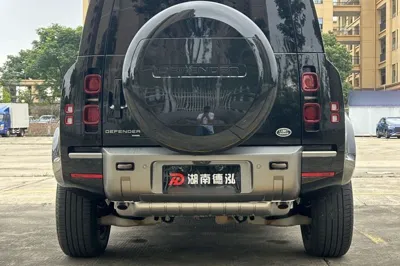 Land Rover Defender 2023, 90800 км, за 545323.89 CNY