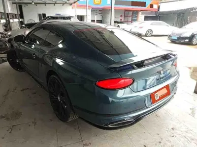 Bentley Continental 2020, 38000 км, за 1688000 CNY