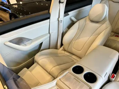 智界 Zhijie R7 2025, 9000 км, за 229800 CNY - фото 27