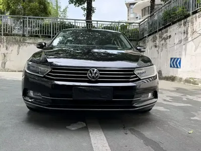 Volkswagen Magotan 2018, 89000 км, за 61800 CNY