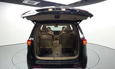 Kia Canival 2017, 166107 км, за 10500000 KRW - фото 20