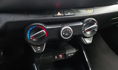 Kia Stonic 2018, 84548 км, за 8800000 KRW - фото 19
