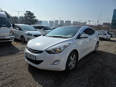 Hyundai Avante 2014, 234389 км, за 2200000 KRW