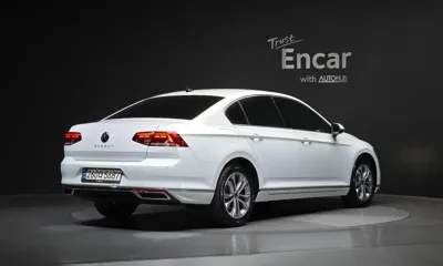 Volkswagen Passat 2022, 67592 км, за 23300000 KRW