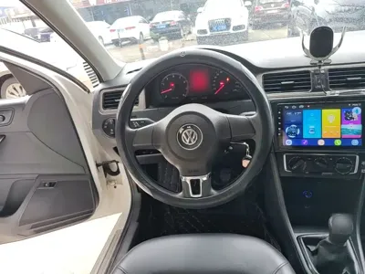 Volkswagen Santana 2014, 57200 км, за 16700 CNY - фото 11