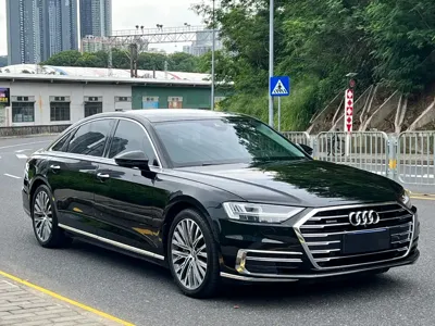 Audi A8 2019, 68000 км, за 348000 CNY