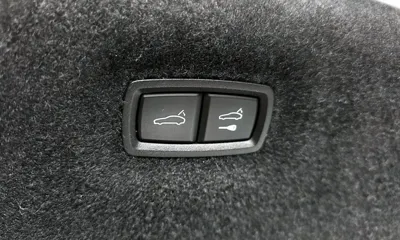 Porsche Taycan 2021, 41328 км, за 106000000 KRW - фото 35