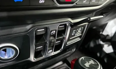 Jeep Wrangler 2022, 39295 км, за 53000000 KRW - фото 27