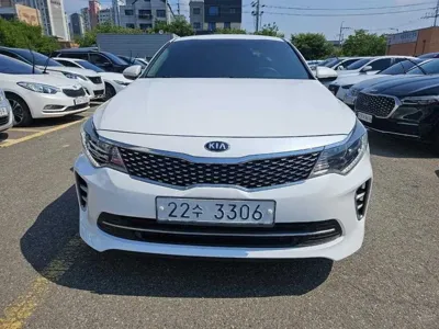 Kia K5 · 2016 год