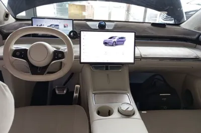 Hima Luxeed R7 2024, 15000 км, за 214170.02 CNY - фото 17
