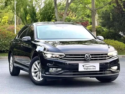 Volkswagen Magotan 2022, 40000 км, за 109800 CNY