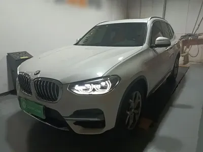 BMW X3 · 2021 год
