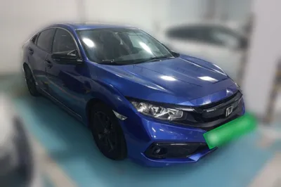 Honda Civic 2019, 68100 км, за 64930.58 CNY - фото 3