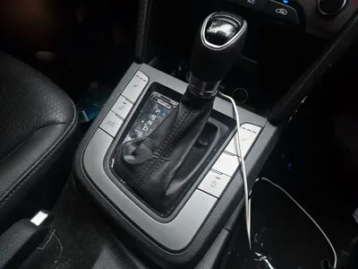 Hyundai Avante 2016, 182657 км, за 5900000 KRW - фото 13