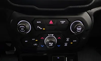 Jeep Renegade 2019, 102705 км, за 10900000 KRW - фото 18