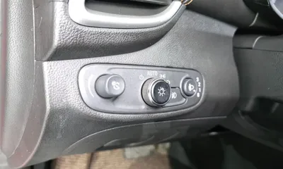 ChevroletGMDaewoo Trax 2019, 60629 км, за 7000000 KRW - фото 20