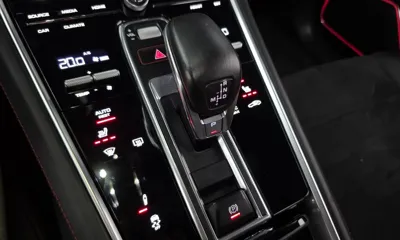 Porsche Panamera 2020, 19647 км, за 999990000 KRW - фото 9