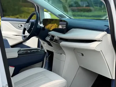 Buick GL8 Hybrid 2024, 40000 км, за 266000 CNY - фото 11
