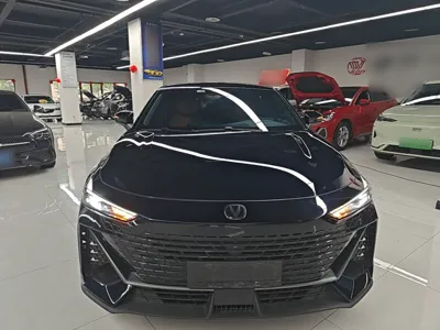 Changan UNI-V 2022, 54800 км, за 82404.59 CNY