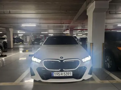 BMW 5-Series · 2024 год