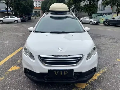 Peugeot 2008 2015, 99000 км, за 14800 CNY