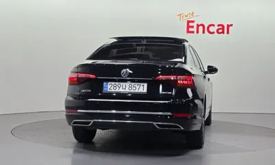Volkswagen Jetta 2021, 45717 км, за 33800000 KRW - фото 4