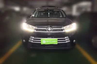 Toyota Highlander 2021, 88300 км, за 159049.4 CNY - фото 2