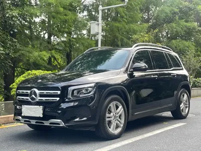 Mercedes-Benz GLB · 2023 год