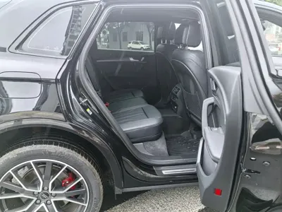 Audi Q5L 2026, 3000 км, за 223200 CNY - фото 10