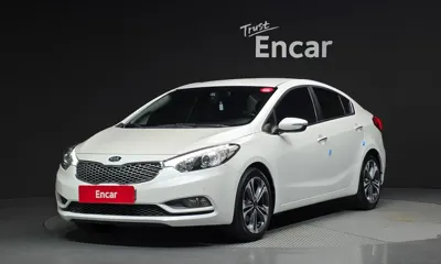 Kia K3 · 2013 год