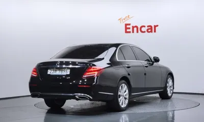Mercedes-Benz E-Class 2019, 127650 км, за 23000000 KRW