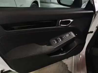 Honda Civic 2023, 14600 км, за 87200 CNY - фото 7