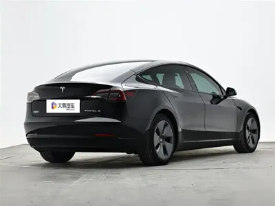Tesla Model 3 2022, 26200 км, за 146800 CNY