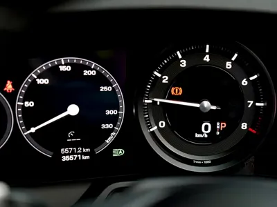 Porsche 911 2022, 35000 км, за 1178000 CNY - фото 8
