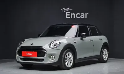 MINI Cooper · 2021 год